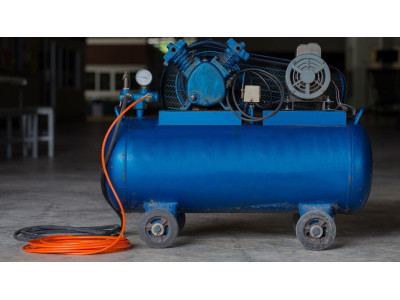 Як вибрати компресор для майстерні: тиск, продуктивність, обслуговування