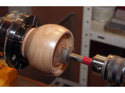 На що звертати увагу під час вибору потужності та швидкості обертання шпинделя?