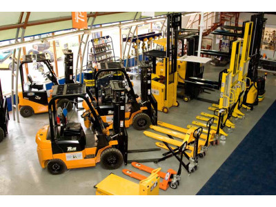 Оптимізація складської логістики: як техніка допомагає зменшити витрати